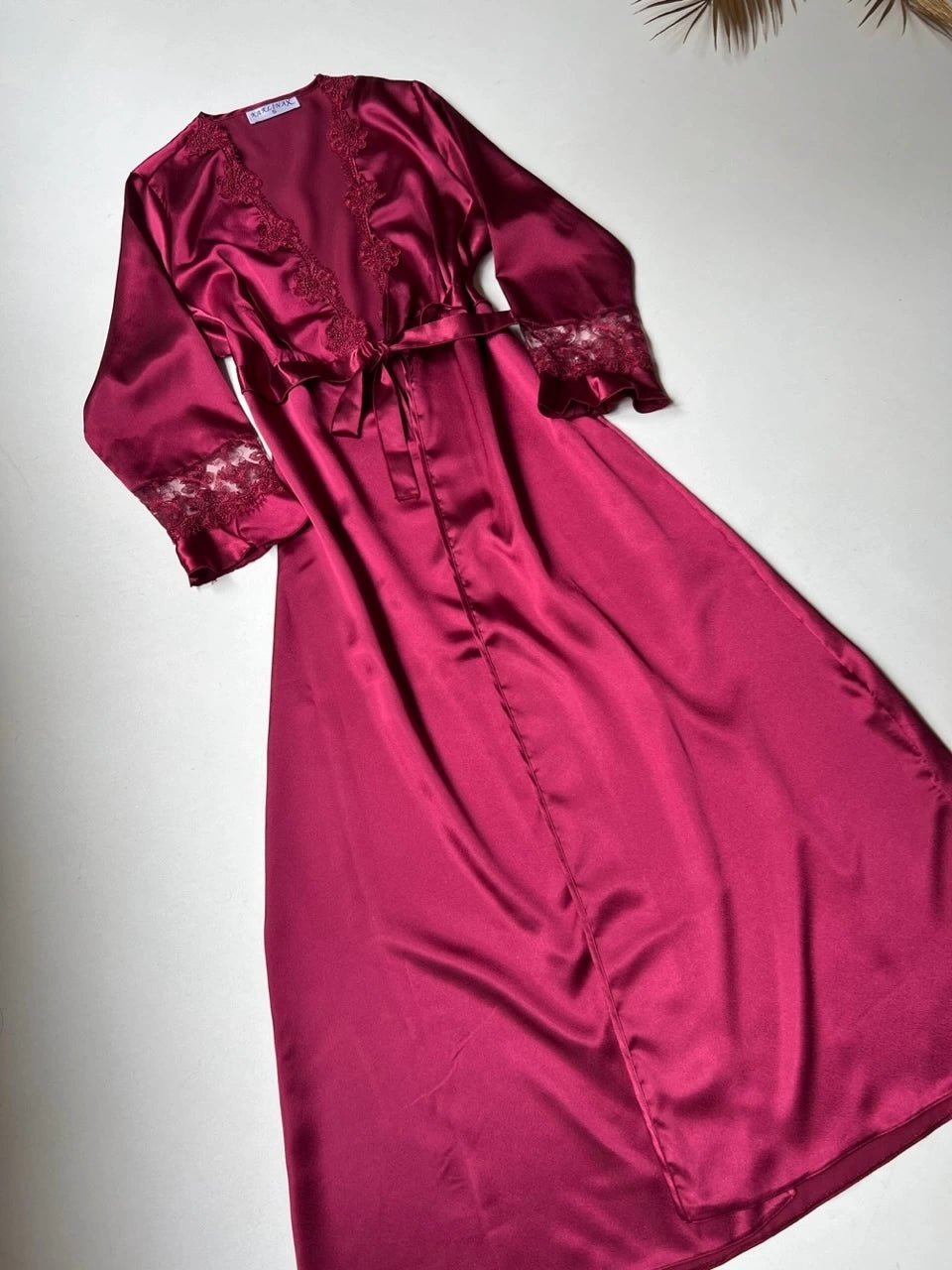 طقم مُهرة الساتان الفاخر ٦ قطع