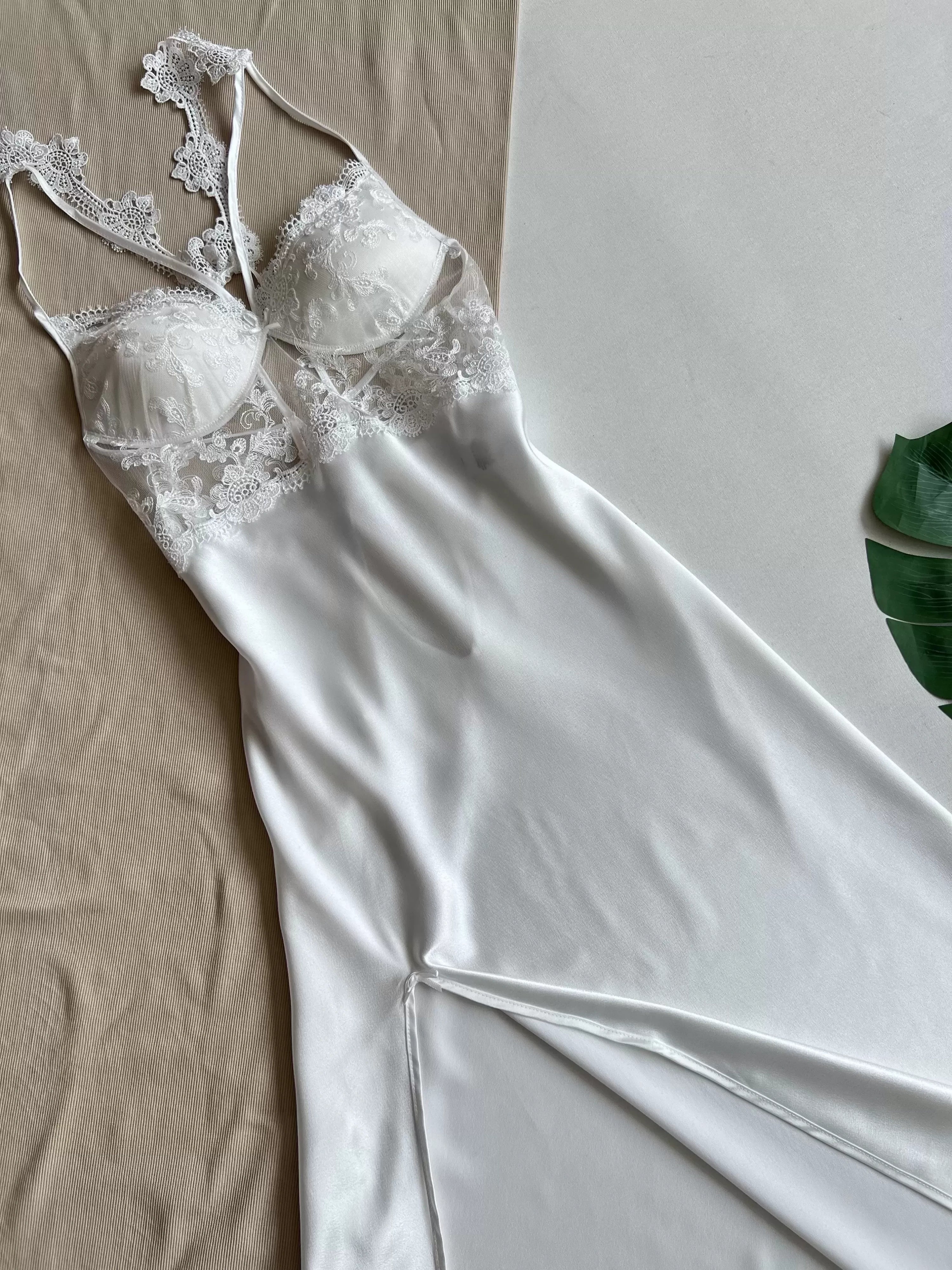 طقم مُهرة الساتان الفاخر ٦ قطع