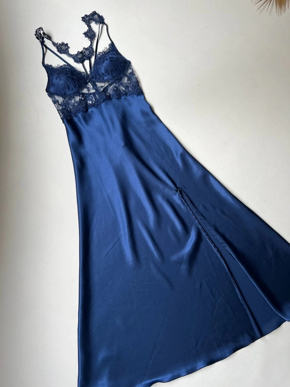 طقم مُهرة الساتان الفاخر ٦ قطع