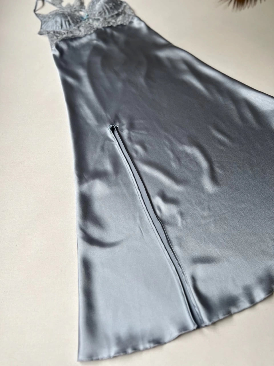 طقم مُهرة الساتان الفاخر ٦ قطع