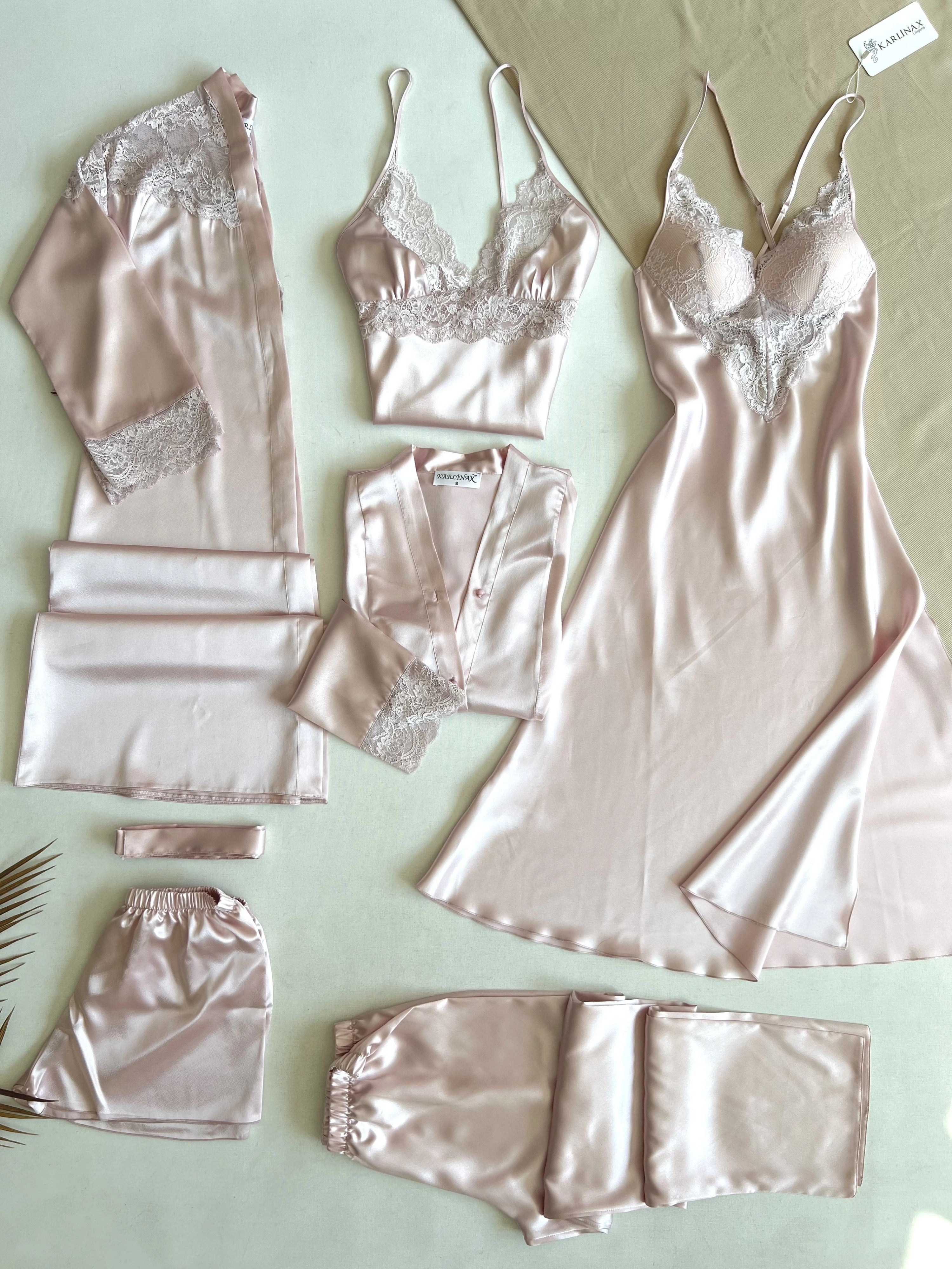 طقم "الريم" الساتان والدانتيل ٦ قطع