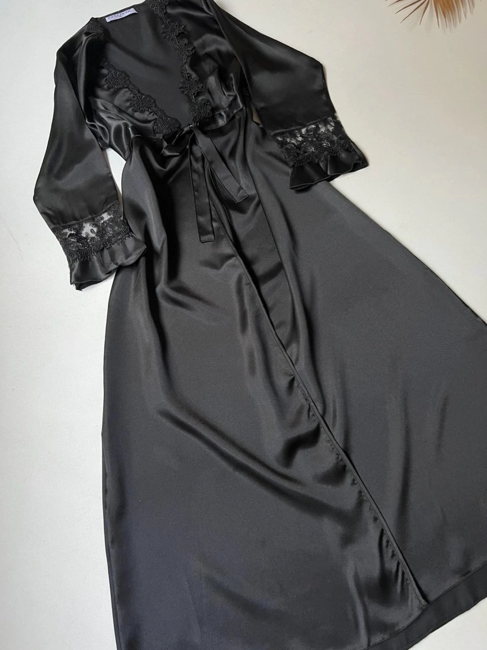 طقم مُهرة الساتان الفاخر ٦ قطع